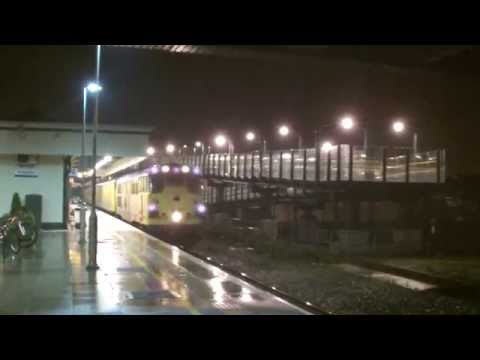 Prestatyn 26.3.2014 - 2 Network Rail Class 31 31233 & 31285 on test train