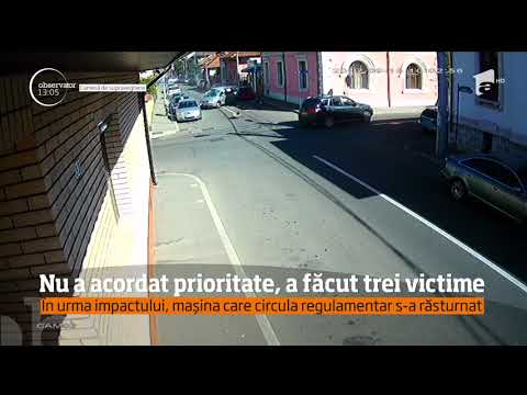 Accident spectaculos, suprins de camerele de supraveghere. Nu a acordat prioritate și a făcut trei