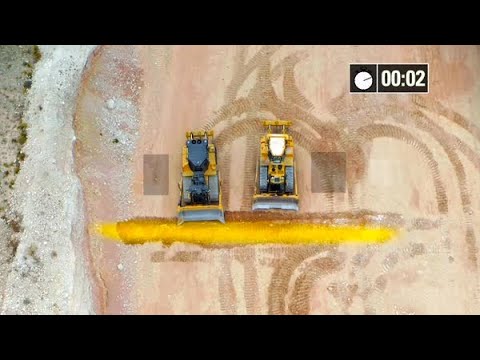 La carrera: Cat D7 vs. D7R