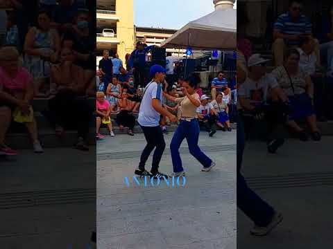 LA AMBICION DEL BAILE