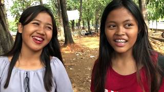 Download lagu Fans PERSIJA ..!! Q&A Pengamen Cantik Punya Skill Bawain Lagu PERSIJA - Jangan Melawan Persija mp3 Download lagu Fans PERSIJA ..!! Q&A Pengamen Cantik Punya Skill Bawain Lagu PERSIJA - Jangan Melawan Persija mp3