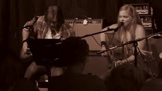 Tributo ao Neil Young -  Wrecking Ball  Abby Owens e Vic Stanley