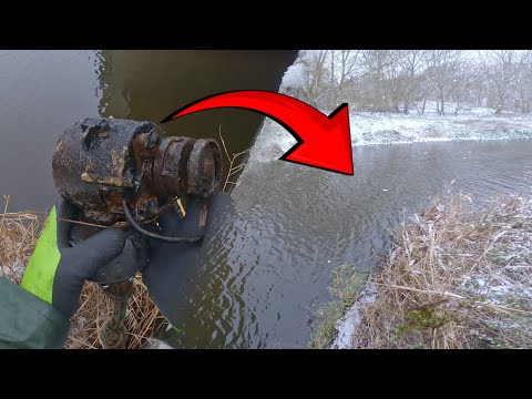 Co znalazłem w tej rzece? Magnes neodymowy i pierwszy śnieg!