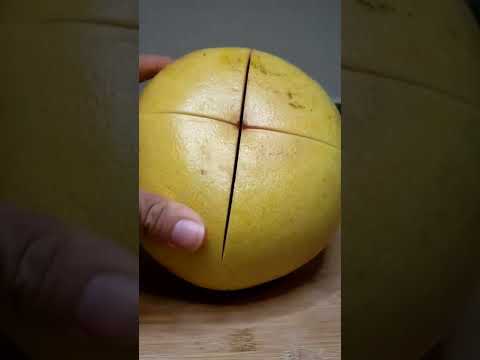 How To Cut & Peel A Pomelo