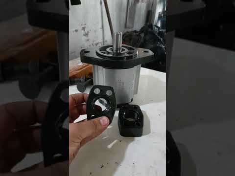 12 GALON HYDRAULIC PUMP