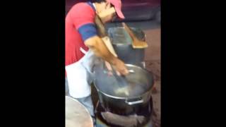 preview picture of video '¡Los churros más ricos del mundo! Y se hacen en El Mante, Tamaulipas.'