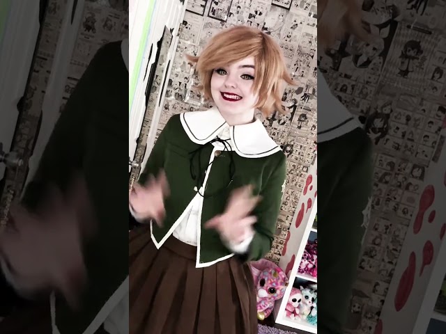 Vídeo relacionado con Helltaker Chihiro Fujisaki - Disfraz de cosplay para mujer, falda plisada marrón, para fiesta de Halloween