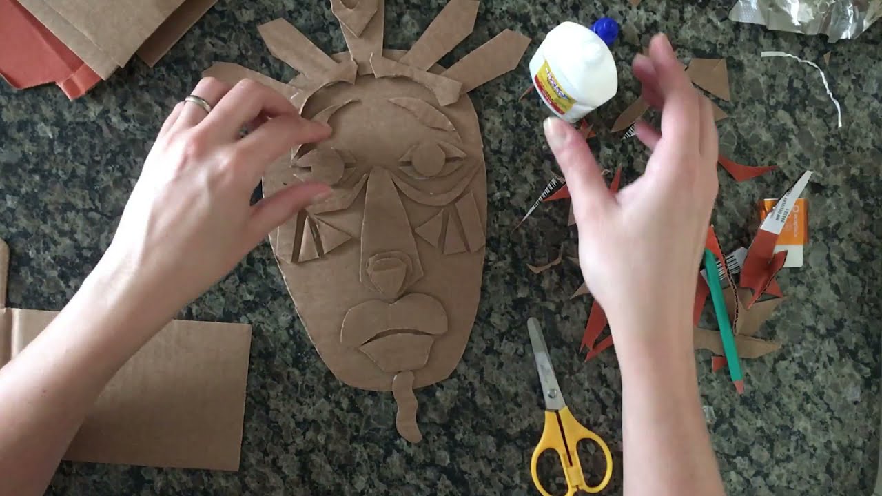Criando máscaras de inspiração africana com camadas de papelão