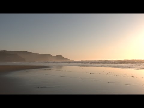 The Brave Sea After the Sunset - 8 Hours of Ocean Waves White Noise - 4K UHD Nature Film