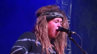 Luke Friend - Kiss From a Rose (SEAL cover) - Brewood Festival 16/7/16