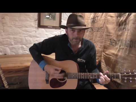 How a Martin DM Acoustic has aged after 15 years compared to a new one.