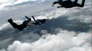 preview picture of video 'Saut en parachute PAC Skydive Cerfontaine'