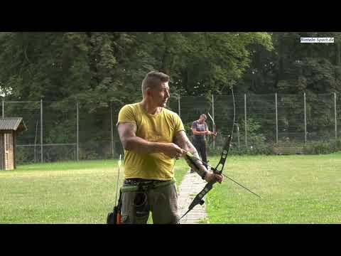 Marcel Mantei beim Training mit dem Blankbogen