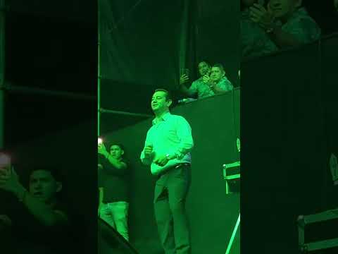 Alcalde de Concepción en tarima junto a Cruz Santa 🎶  www.lacafeteriabolivia.com