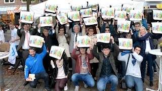 preview picture of video 'Willkommen in Harburg – TU-Erstsemester bekommen ihr Willkommenspaket'
