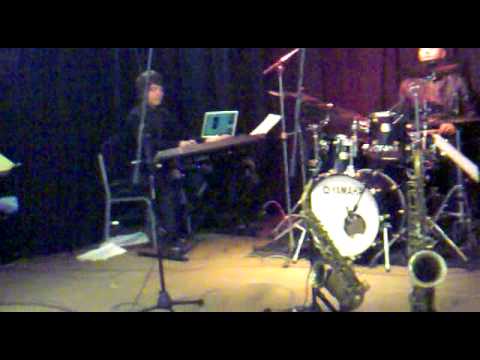 Matt Davis with 'Snake Davis & The Suspicions' performing 'Green Onions'