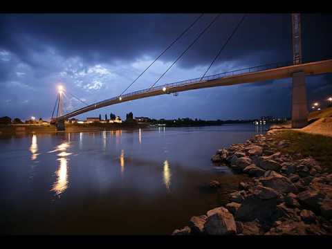 Olivera Markovic i Vida Pavlovic- Majko Nasa