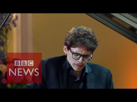 Lucas Debargue: Self-taught pianist scales heights of success - BBC News