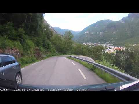 Kjøre Tindeveien ned til Øvre Årdal