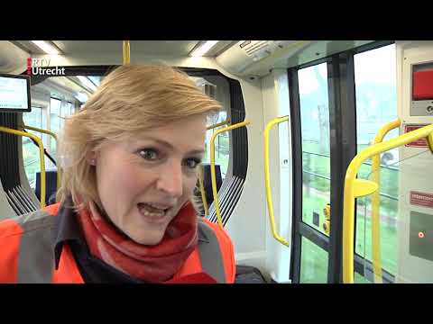Voor het eerst op de Uithoflijn: "Hij rijdt fantastisch, heel soepel" [RTV Utrecht]