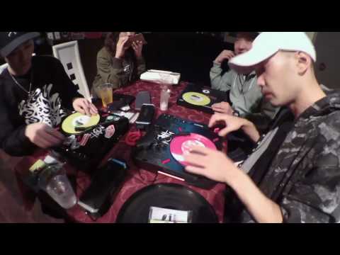 numark pt01 scratch DJ IZOH & DJ DAI @FUNKY LOCOS