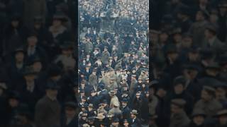 Crowd on the streets of Berlin in 1919 - Restored Footage