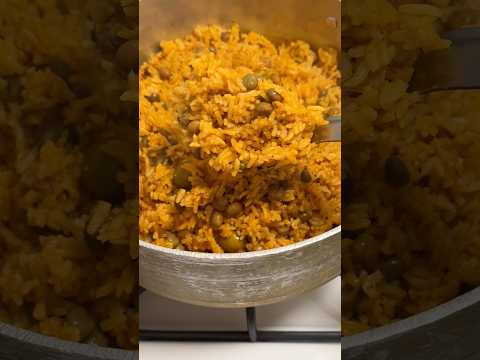 PERFECT Arroz con Gandules 😍 #puertoricanfood #caribbeanfood