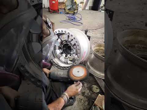 polishing raceline beadlocks.