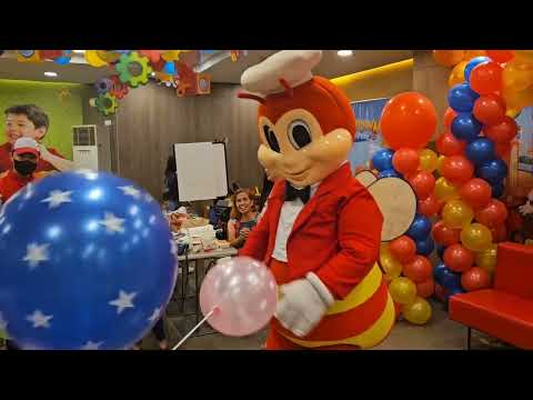 Comemoração do primeiro aniversário de Castielle Nyx em Jollibee Subic Town