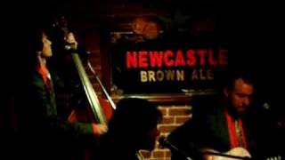 The Lost Fingers - Pump up the Jam FEIQ