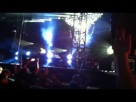 Tiesto @ Floyds Music Store -  Delerium -- Silence (W&W vs. Jonas Stenberg Remix)+ Avicii Levels HD