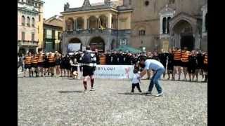 preview picture of video 'Flashmob Rugby Lodi - campolungo'