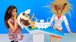 НА ОСМОТРЕ У ЗЛОГО СТОМАТОЛОГА Мультик #Барби Школа Куклы Игрушки для девочек IkuklaTV