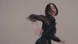 Perfume gives Natsume Mito the ChokiChoki