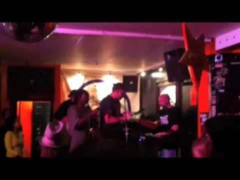 JD73 Live @ Mau Mau Bar, London