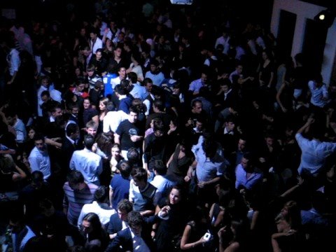 Matte Botteghi playing CAOS & BELCASTRO "Feel Your Body (Rudeejay vs. Matte Botteghi Remix)"