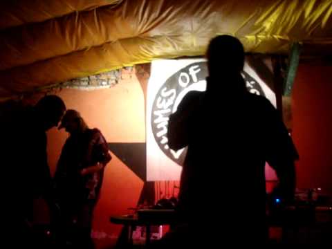 Kaczmi -  To jest miłość / Nagły Atak Spawacza live, Rozbrat 2011