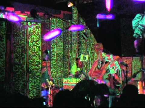 Caroliner Rainbow Odure Curl Occupying the Cake Box performs at MOCAD