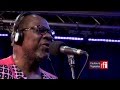 Rumba : Papa Wemba chante 