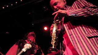 Noble Father Jon Gibson performs "Song 3" with Sir Jarlsberg & Chums