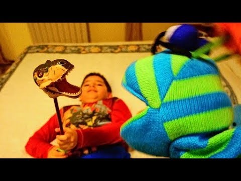 DINOSAURO MORDE SERPENTE - Leonardo D