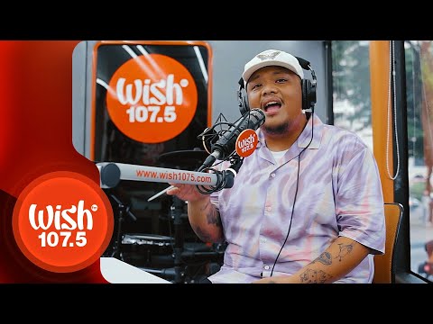 Jose At Melodiya perform "Liwayway" LIVE on Wish 107.5 Bus