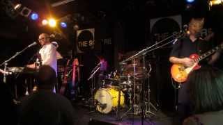 Piggy in the Middle   The Rutles