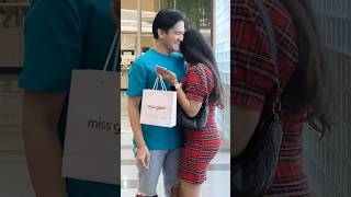 Download lagu PRANK GANDENG TANGAN CEWE CANTIK MALAH DIPELUK #shorts #prank mp3 Download lagu PRANK GANDENG TANGAN CEWE CANTIK MALAH DIPELUK #shorts #prank mp3