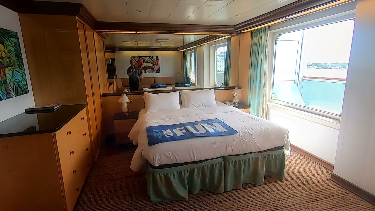 Carnival Magic - Cabin 7297 - Video 2