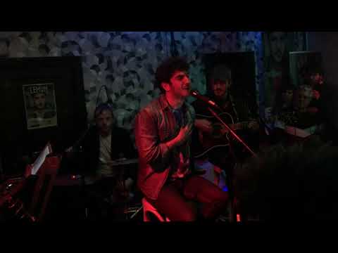 Carlos Torres - Corazón Hambriento