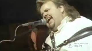 Guardianes Del Amor - Cien Abriles [Official Video]