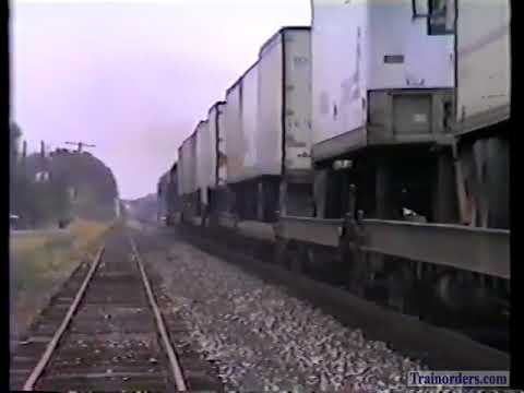 Classic Railroad Series 998 - SP 5114 West & East, Broussard, La. World Boudin Capitol Part 2 of 2.