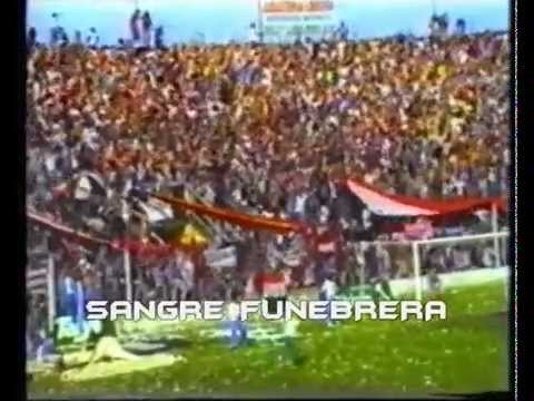 "Hinchada de Chacarita Jrs - Temporada 1993-94 - PARTE 2" Barra: La Famosa Banda de San Martin • Club: Chacarita Juniors