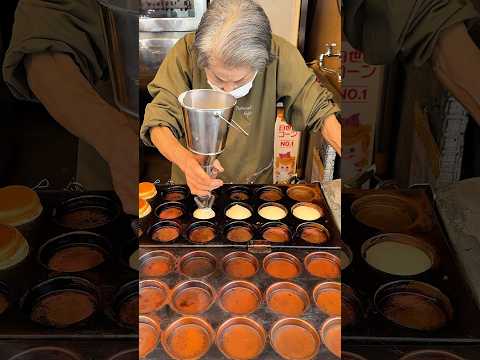 90歳のおかあさんの愛情たっぷり絶品大判焼き！大阪の鶴ヶ丘にある泉堂では大判焼き（120円）は外はカリッと中はふっくらで自家製のつぶあんのあまさが絶妙でおいしかったです #japanesefood